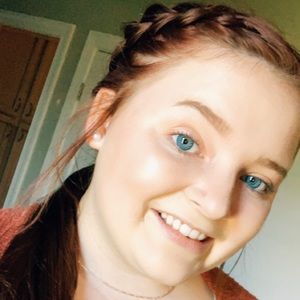 Meet your Posher, Michaela